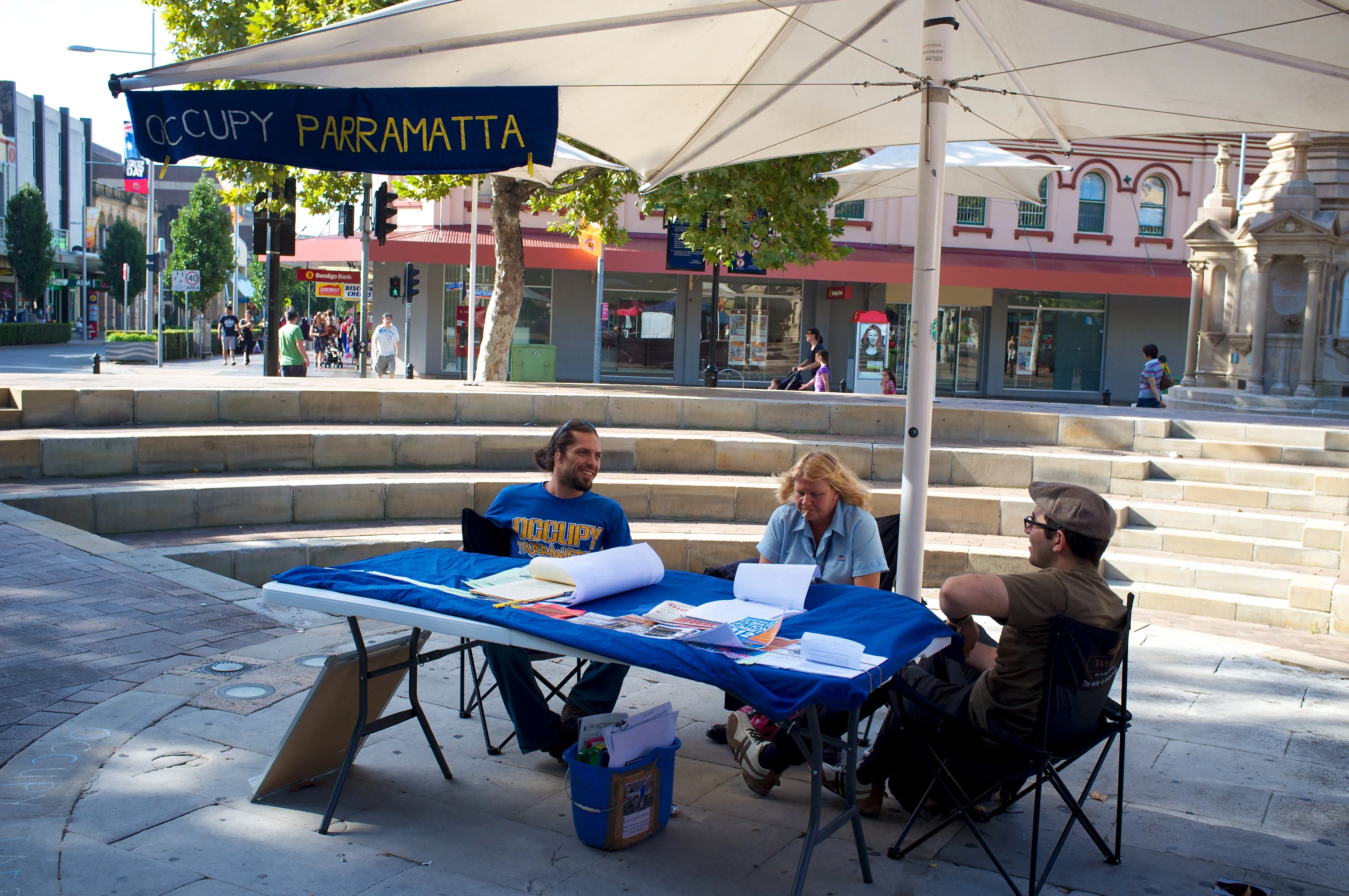 Hitting the neighbourhood