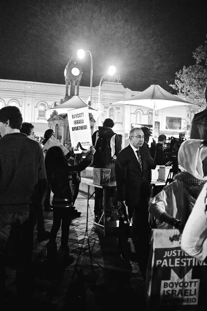 Anti-Israel Rally at Max Brenner 18