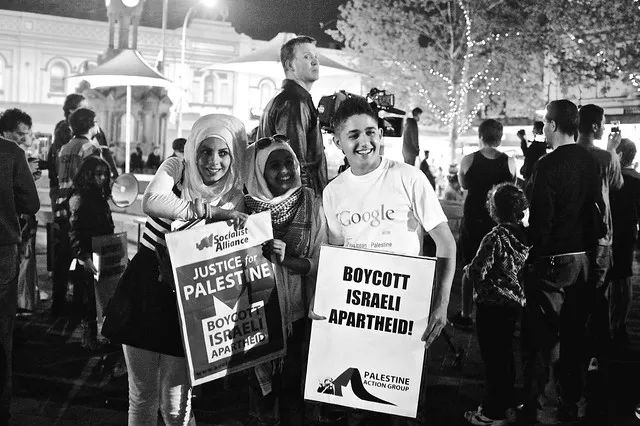 Anti-Israel Rally at Max Brenner 16